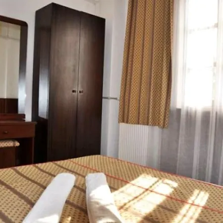 Pasha Daire Kuşadası